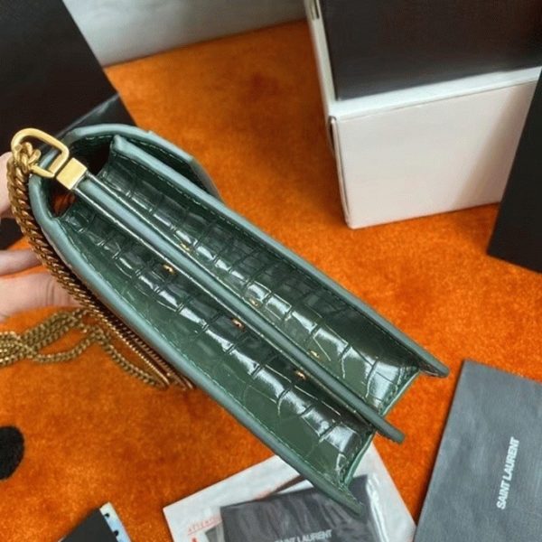 Fausse Sacoche Saint Laurent Cassandra Medium en Vert Crocodile – Image 3