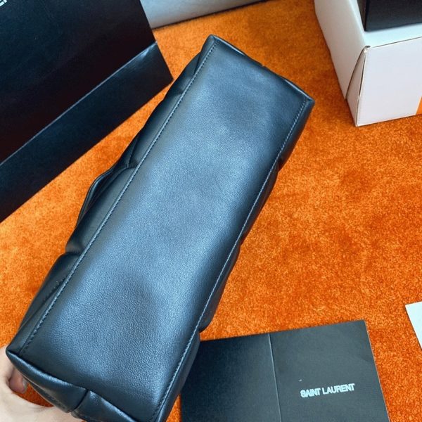 Sac Saint Laurent Puffer Small à Chaîne Noir Intégral en Cuir d’Agneau Matelassé – Image 8