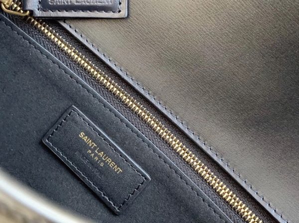 Fausse Sacoche Saint Laurent Le Carré à Bandoulière en Noir – Image 7