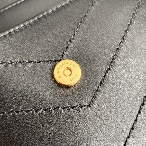 Contrefaçon Sac Saint Laurent Niki Baby à Chaîne en Noir – Image 9