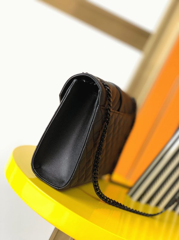Fausse Sacoche Saint Laurent Envelope Medium Noir avec Ferrures Noires – Image 9