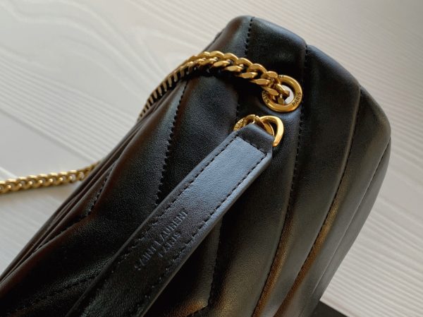 Faux Sac de Créateur Saint Laurent LouLou Small à Chaîne en Noir – Image 8
