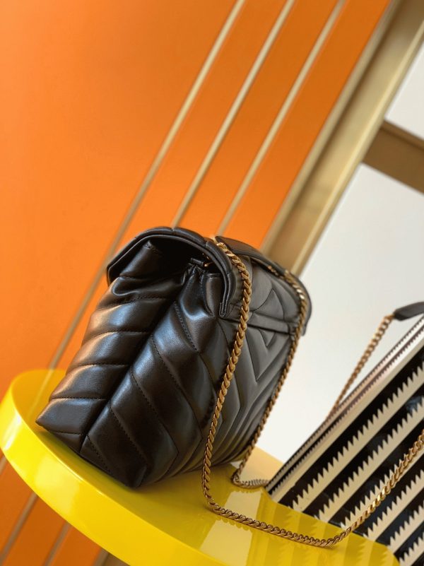 Faux Sac de Créateur Saint Laurent LouLou Small à Chaîne en Noir – Image 3