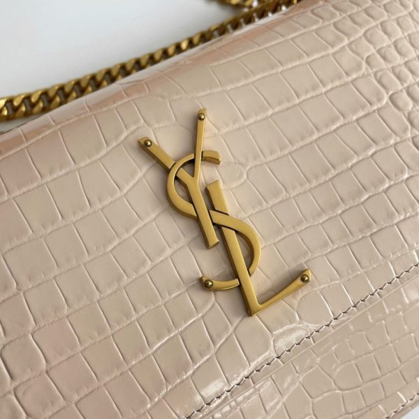 Sac Saint Laurent Sunset Medium à Chaîne en Cuir Embossé Crocodile Beige – Image 11