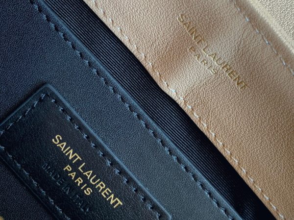 Réplique Sac Saint Laurent LouLou Small à Chaîne en Beige – Image 6
