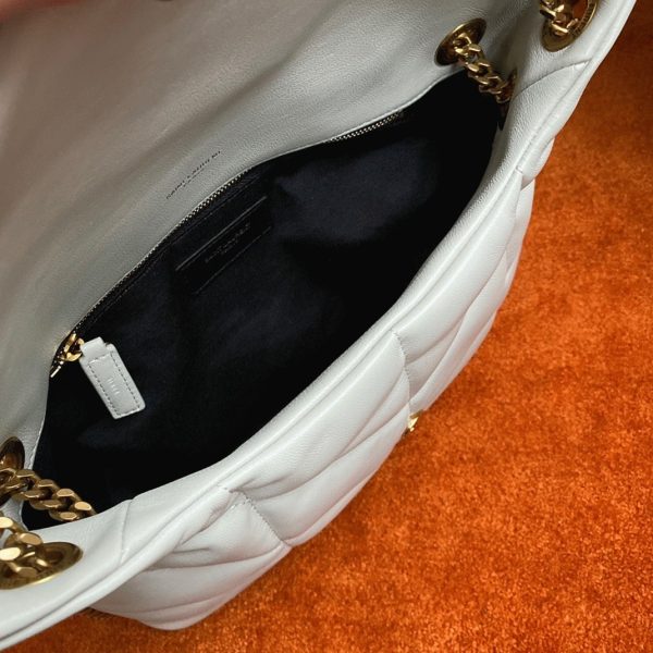 Sac Saint Laurent Puffer Small à Chaîne en Cuir d’Agneau Blanc – Image 9