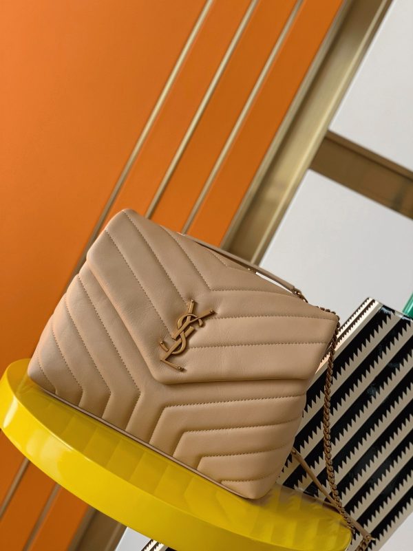 Réplique Sac Saint Laurent LouLou Small à Chaîne en Beige – Image 5