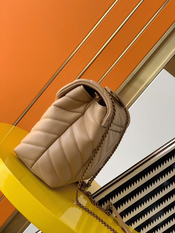 Réplique Sac Saint Laurent LouLou Small à Chaîne en Beige – Image 4