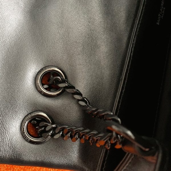 Réplique Sac Saint Laurent LouLou Medium à Chaîne en Noir – Image 5
