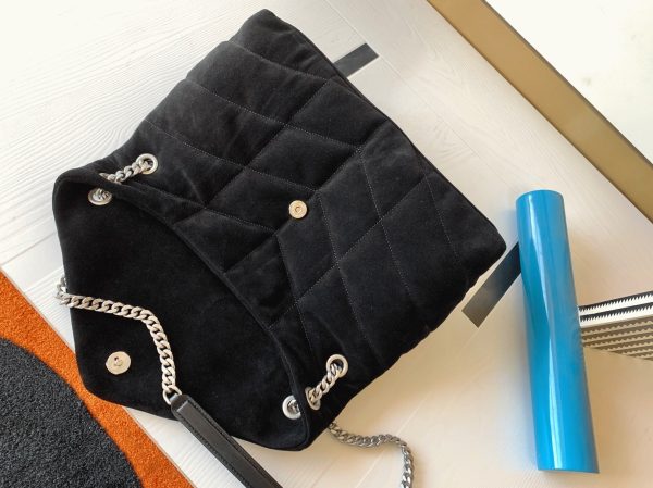 Sac Saint Laurent Puffer Medium à Chaîne en Veau Velours Noir – Image 6
