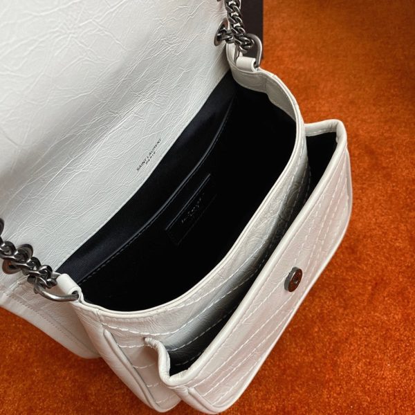 Imitation Sac Saint Laurent Niki Baby à Chaîne en Blanc – Image 10