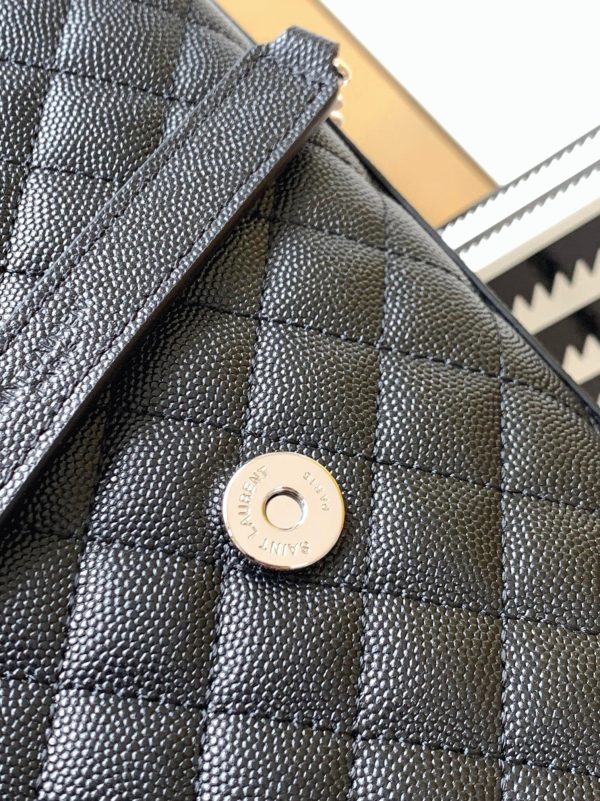 Contrefaçon Sac Saint Laurent Envelope Medium en Noir – Image 9