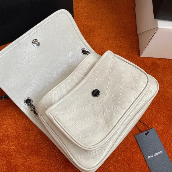 Imitation Sac Saint Laurent Niki Baby à Chaîne en Blanc – Image 8