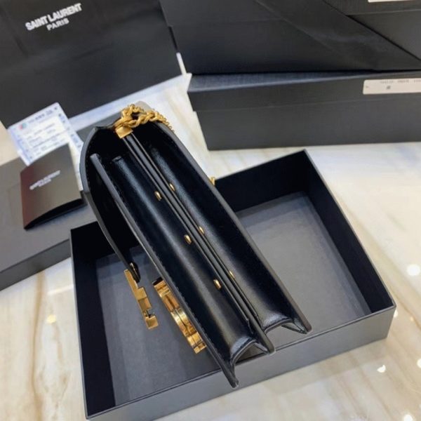 Contrefaçon Sac Saint Laurent Cassandra Medium à Chaîne en Noir – Image 11