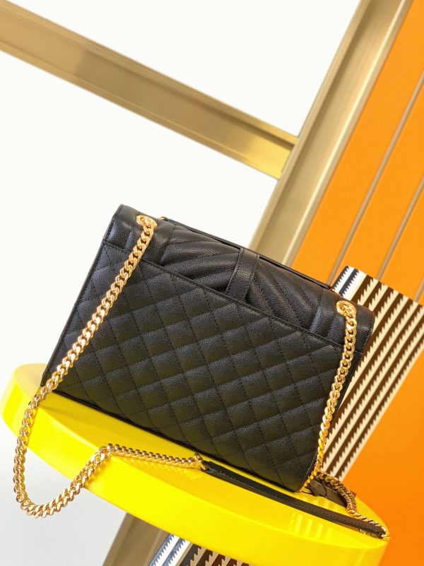 Fausse Sacoche Saint Laurent Envelope Medium en Noir – Image 5