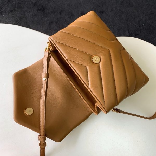 Contrefaçon Sac Saint Laurent LouLou Toy avec Bandoulière en Marron – Image 2