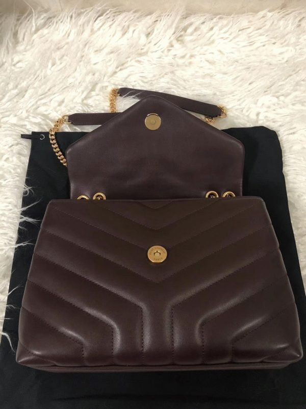 Contrefaçon Sac Saint Laurent LouLou Small à Chaîne en Bourgogne – Image 9