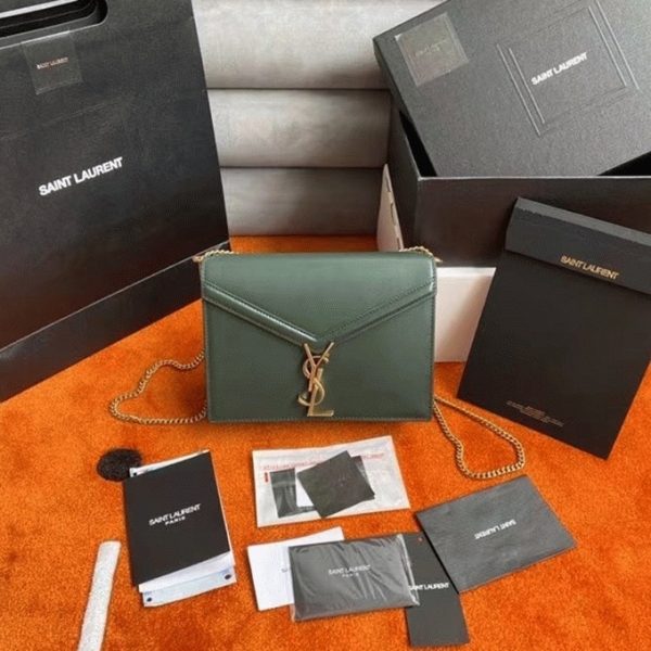 Fausse Sacoche Saint Laurent Cassandra Medium à Chaîne en Vert – Image 2