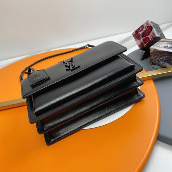 Sac Saint Laurent Sunset Medium à Chaîne Noir Intégral en Cuir de Veau – Image 5