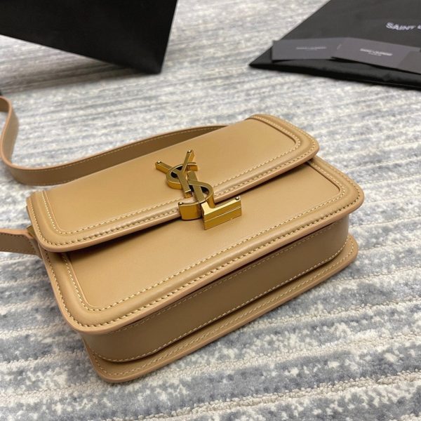 Sac Saint Laurent Solferino Small en Cuir de Veau Beige Foncé – Image 4