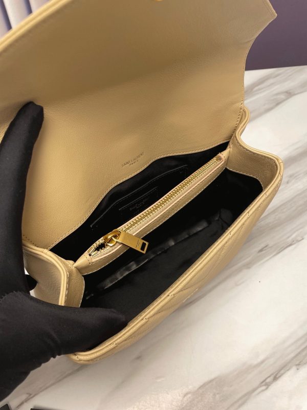 Réplique Sac Saint Laurent College Medium à Chaîne en Beige – Image 9
