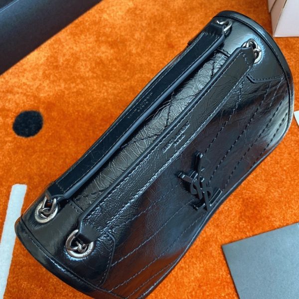 Réplique Sac Saint Laurent Niki Baby à Chaîne en Noir – Image 8