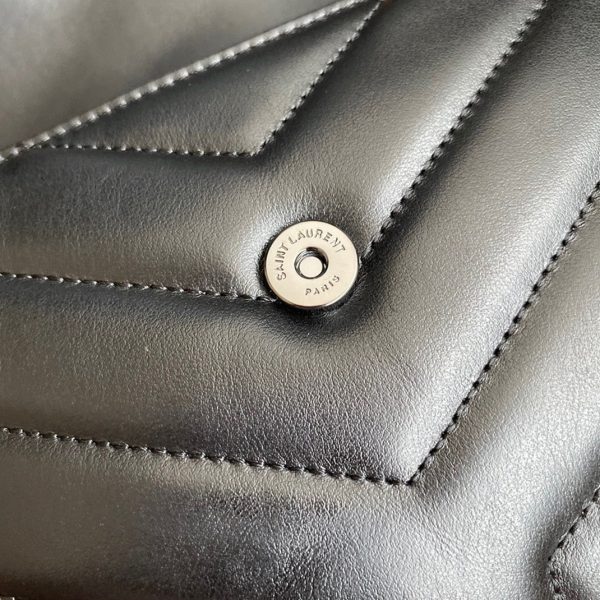 Fausse Sacoche Saint Laurent LouLou Toy avec Bandoulière en Noir Intégral – Image 9