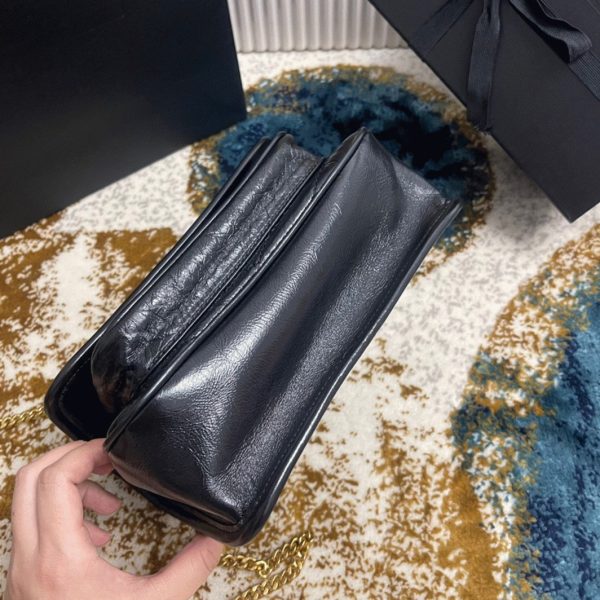 Contrefaçon Sac Saint Laurent Niki Baby à Chaîne en Noir – Image 7