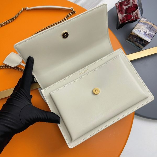 Sac Saint Laurent Sunset Medium à Chaîne en Cuir de Veau Blanc – Image 10