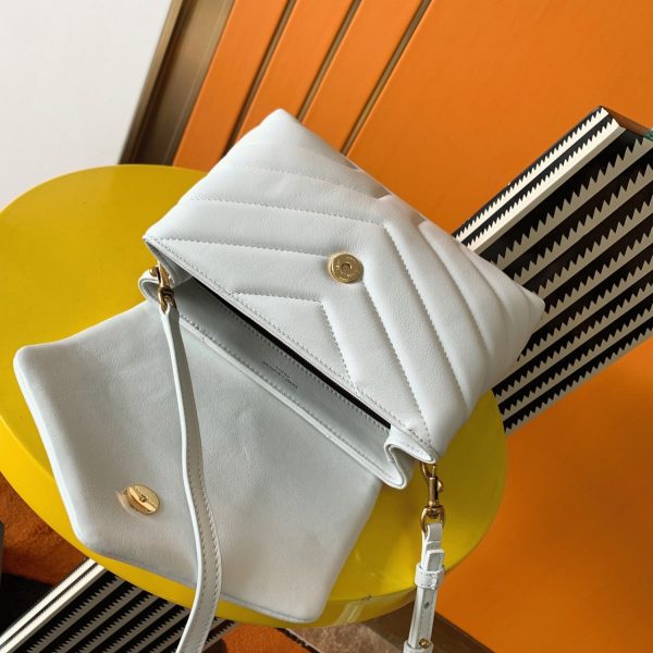 Réplique Sac Saint Laurent LouLou Toy avec Bandoulière en Blanc – Image 7