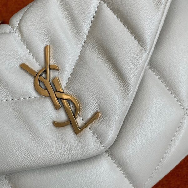 Sac Saint Laurent Puffer Toy en Cuir d’Agneau Matelassé Blanc – Image 8