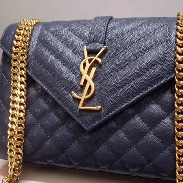 Fausse Sacoche Saint Laurent Envelope Medium en Marine – Image 4