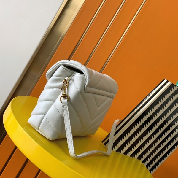 Réplique Sac Saint Laurent LouLou Toy avec Bandoulière en Blanc – Image 3