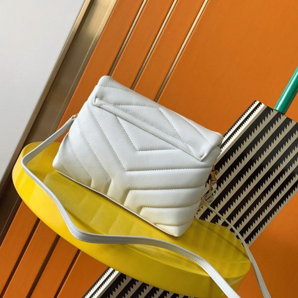 Réplique Sac Saint Laurent LouLou Toy avec Bandoulière en Blanc – Image 10