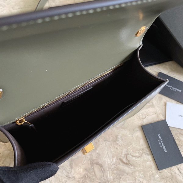 Contrefaçon Sac Saint Laurent Le Carré à Bandoulière en Olive – Image 11