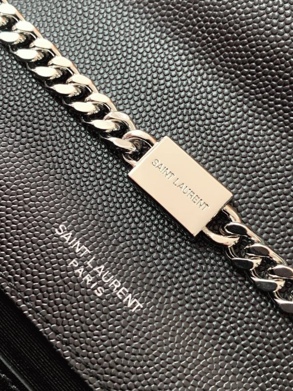 Contrefaçon Sac Saint Laurent Kate Small à Chaîne en Noir – Image 8