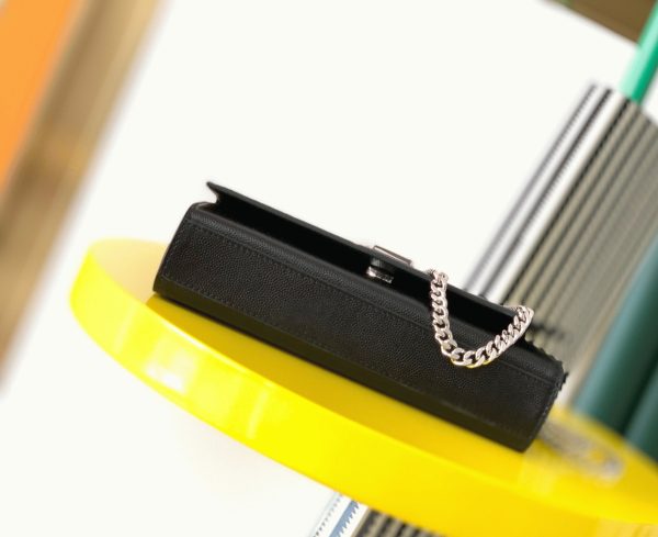 Contrefaçon Sac Saint Laurent Kate Small à Chaîne en Noir – Image 4