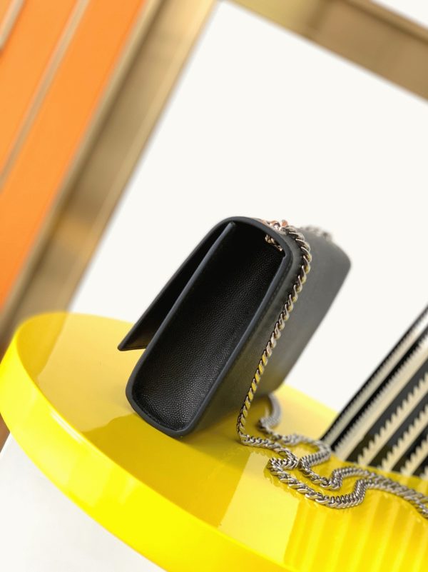 Contrefaçon Sac Saint Laurent Kate Small à Chaîne en Noir – Image 3
