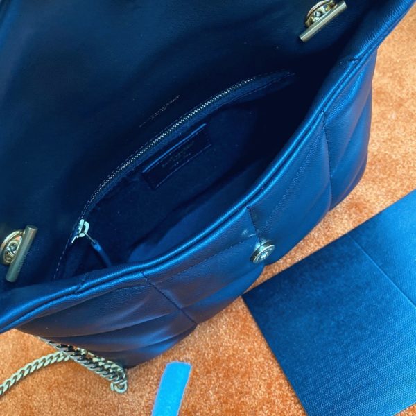 Sac Saint Laurent Puffer Toy en Cuir d’Agneau Matelassé Noir – Image 8