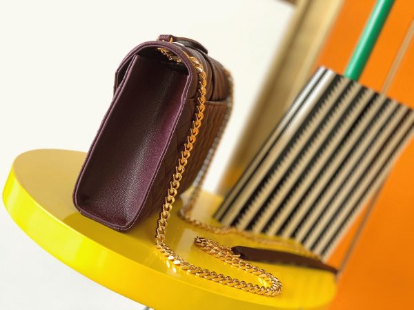Réplique Sac Saint Laurent Envelope Medium en Bordeaux – Image 2