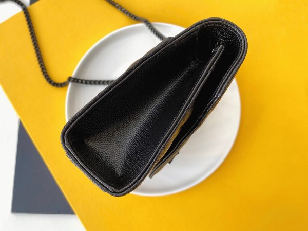 Fausse Sacoche Saint Laurent Envelope Small Noir avec Ferrures Noires – Image 10