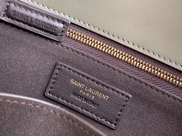 Contrefaçon Sac Saint Laurent Le Carré à Bandoulière en Olive – Image 8