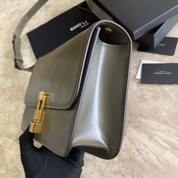 Contrefaçon Sac Saint Laurent Le Carré à Bandoulière en Olive – Image 7