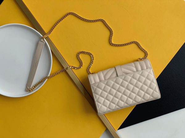 Fausse Sacoche Saint Laurent Envelope Small en Blanc – Image 9