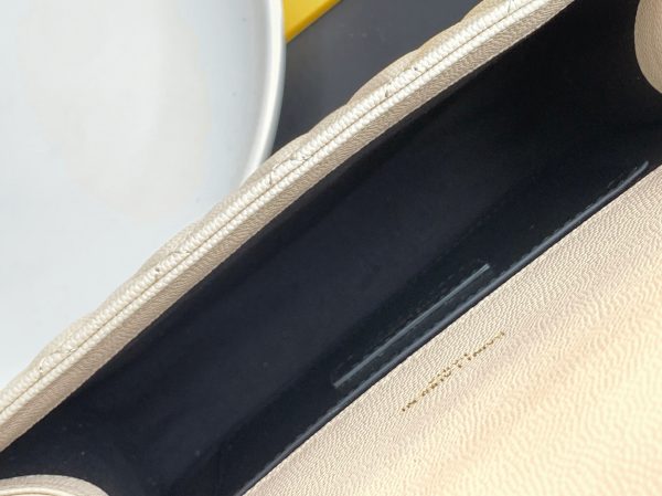 Fausse Sacoche Saint Laurent Envelope Small en Blanc – Image 8