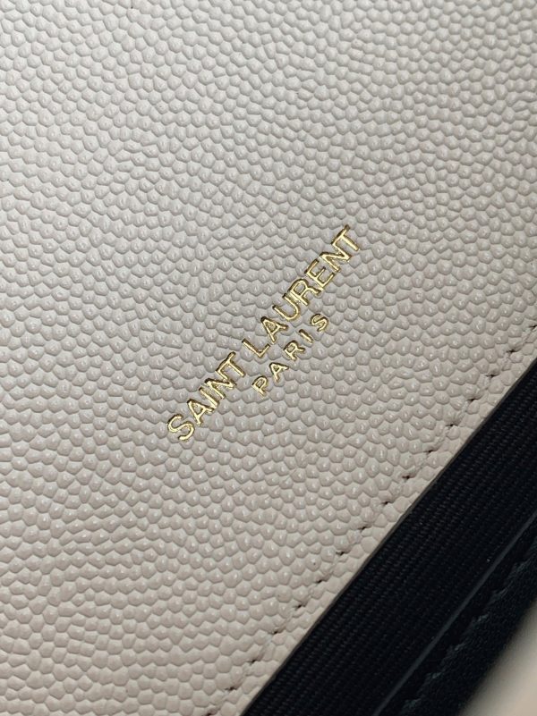 Fausse Sacoche Saint Laurent Envelope Small en Blanc – Image 7