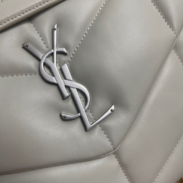 Sac Saint Laurent Puffer Medium à Chaîne en Cuir d’Agneau Ivoire – Image 4