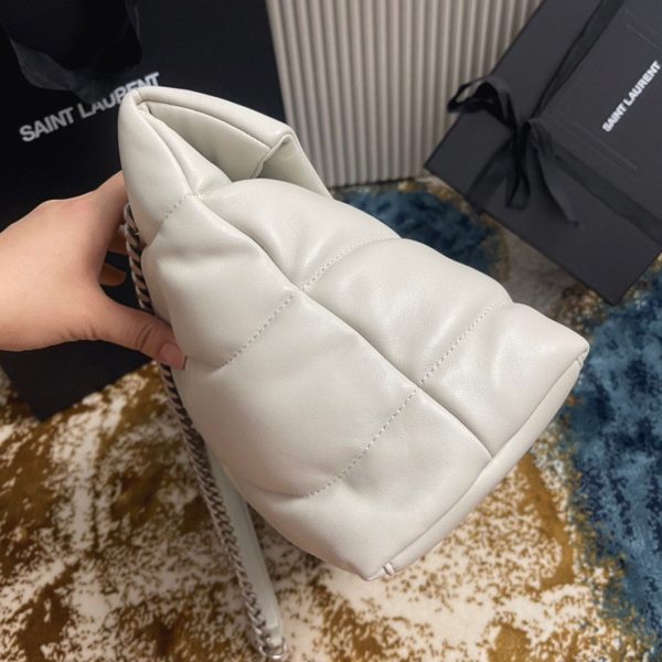 Sac Saint Laurent Puffer Medium à Chaîne en Cuir d’Agneau Ivoire – Image 3