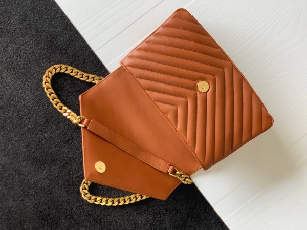 Réplique Sac Saint Laurent College Medium à Chaîne en Marron – Image 10