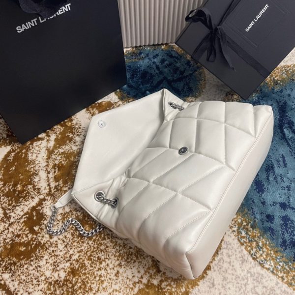 Sac Saint Laurent Puffer Medium à Chaîne en Cuir d’Agneau Ivoire – Image 10